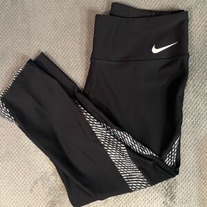 Nike women’s dri-fit leggings
